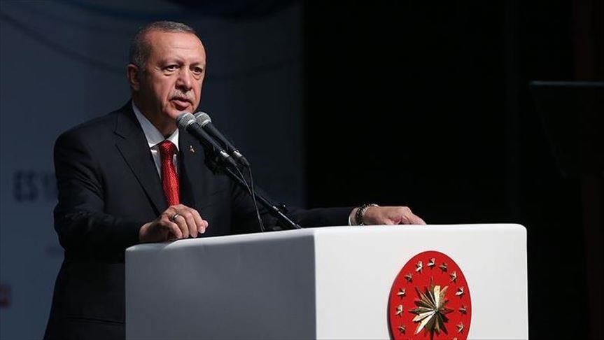Photo of أردوغان يؤكد رفضه منع بعض الدول امتلاك بلاده رؤوسا نووية
