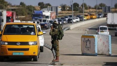 Photo of الاحتلال يغلق الضفة والقطاع