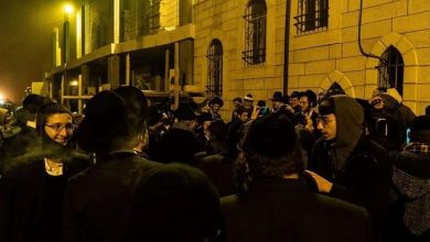 Photo of مستوطنون يقتحمون حرم الرامة بمدينة الخليل