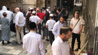 Photo of وزير الزراعة الإسرائيلي يتقدم عشرات المستوطنين في اقتحامهم للأقصى