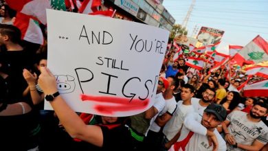 Photo of مع تصاعد “الشتائم”.. هل فقد الشارع العربي الهتاف التقليدي؟