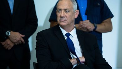Photo of غانتس سيدعو “القائمة المشتركة” لمشاورات تشكيل الحكومة