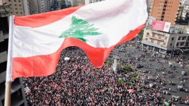 Photo of فتح لطرق رئيسية.. واستمرار التظاهر بساحات الاعتصام بلبنان