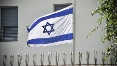 Photo of السفارات الإسرائيلية في العالم تغلق أبوابها بسبب خلاف مالي