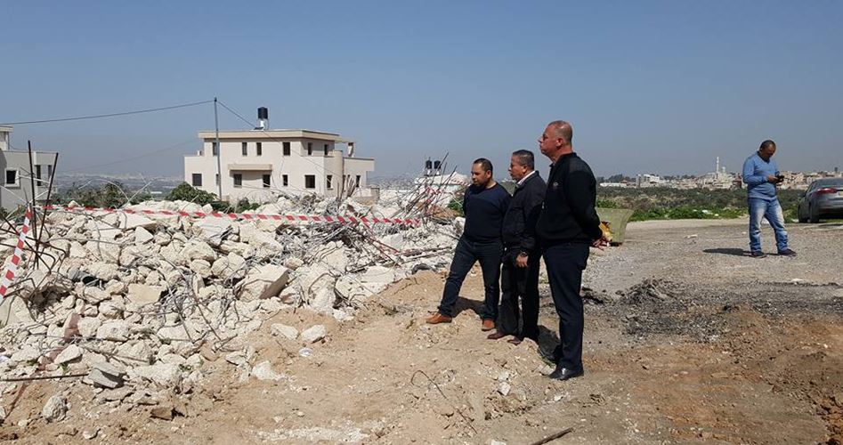 Photo of الاحتلال يهدم منزلا قيد الإنشاء شمال الخليل