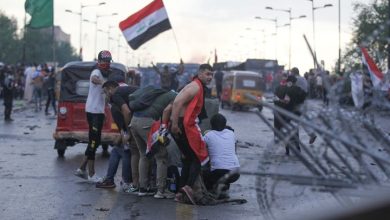 Photo of العراق.. عبد المهدي يأمر بفض المظاهرات واعتقال متظاهرين