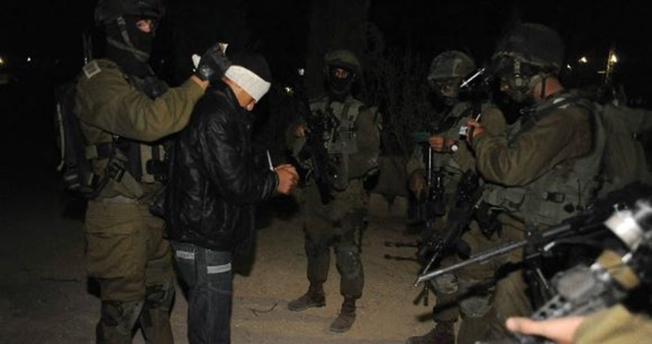 Photo of الاحتلالُ يعتقل أربعة فلسطينيين من الضفة