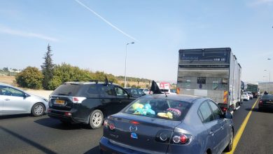 Photo of تنديدا بالعنف وتواطؤ الشرطة: قافلة السيارات تصل مشارف القدس