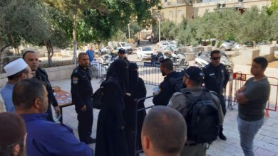 Photo of القدس: اعتقال عددًا من المصلين بالمسجد الأقصى