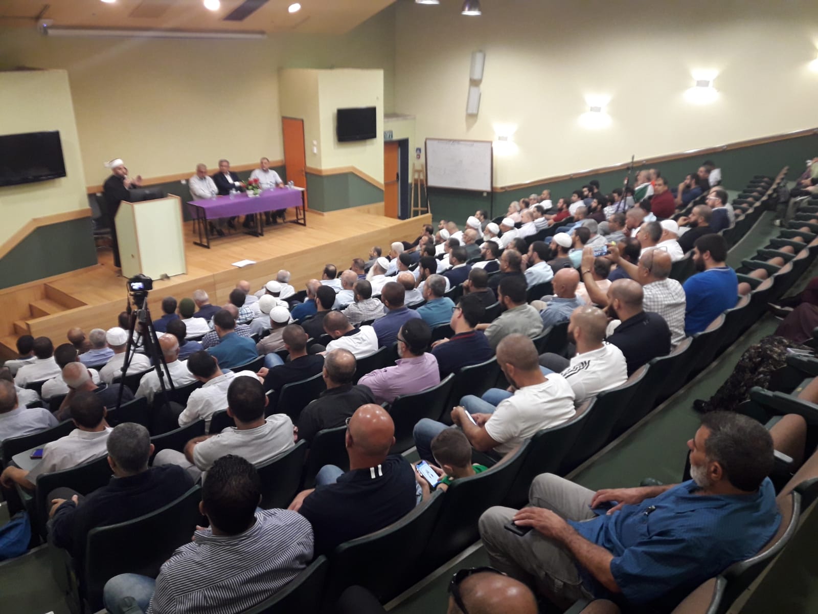 Photo of المؤتمر الطارئ لمجلس الإفتاء: نحو تعزيز دور المسجد وإطلاق المشاريع الداعمة للأمن والأمان المجتمعي في مواجهة العنف والجريمة