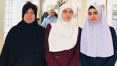 Photo of القدس: قرار بإبعاد 3 مرابطات عن باب السلسلة