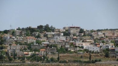 Photo of إصابة عامل بجروح سقط في حفرة بمصنع في معليا