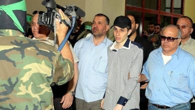 Photo of حماس بذكرى وفاء الأحرار: قضية الأسرى مركزية وسنبيض السجون