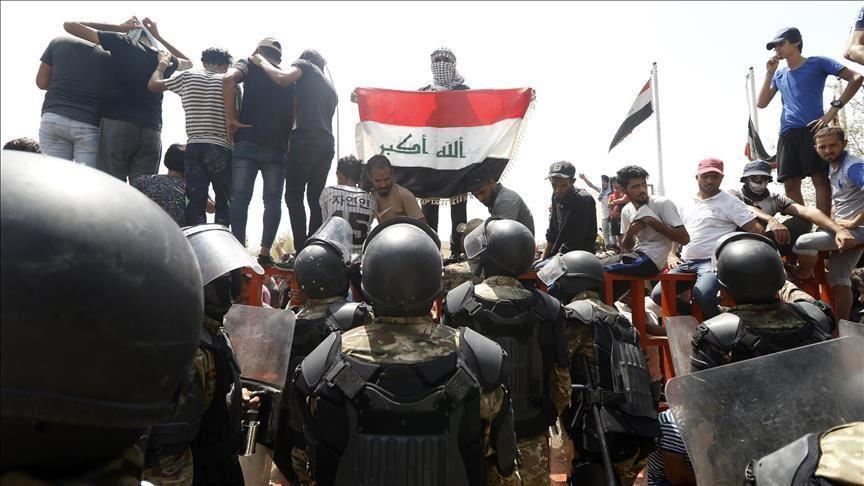 Photo of الدفاع العراقية تعيد للخدمة أكثر من 100 ألف جندي مفصول