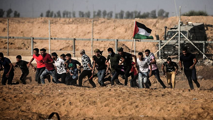 Photo of غزة: إصابة 69 مواطنًا خلال قمع الاحتلال المشاركين في مسيرات العودة منها 26 بالرصاص الحي