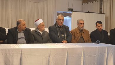 Photo of وفد من المتابعة يتضامن مع الشيخ عكرمة صبري