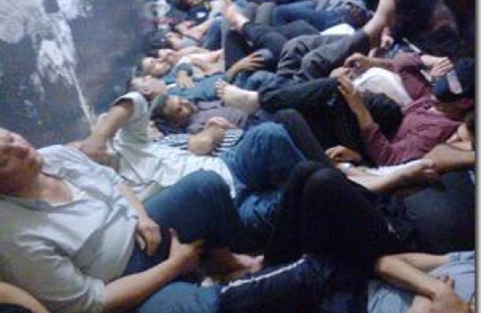 Photo of منظمة: مصر تنظم زيارات صورية للسجون لنفي الانتهاكات