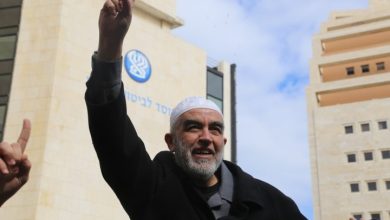 Photo of أبناء البلد تتضامن مع الشيخ رائد صلاح وتندد بقرار سجنه الجائر