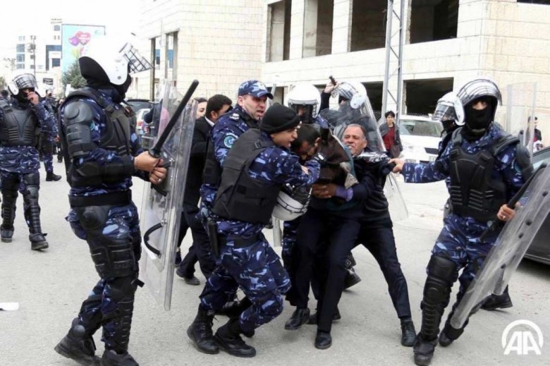 Photo of الأخبار اللبنانية: السلطة أصدرت قرار بقمع التظاهرات ضد “صفقة القرن”