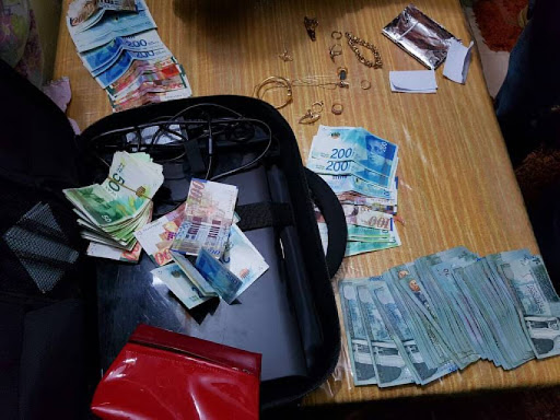 Photo of مصادرة أموال أسرى القدس.. قرصنة إسرائيلية تستنزف عائلاتهم