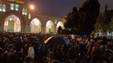 Photo of رغم عراقيل الاحتلال.. الآلاف يؤدون “الفجر العظيم” في الأقصى