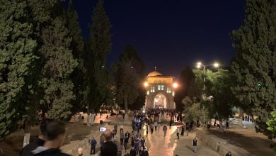 Photo of الفلسطينيون يلبون نداء “الفجر العظيم” في الأقصى