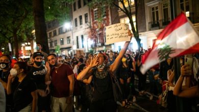 Photo of توقيف مديري جمارك لبنان ومرفأ بيروت.. واحتجاجات متواصلة