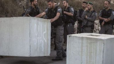 Photo of الاحتلال يستبدل أسلاكا شائكة بمكعبات إسمنتية في أراضٍ بقلقيلية