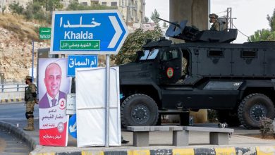 Photo of إقبال متواضع على صناديق الاقتراع بالأردن.. وحذر من كورونا
