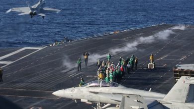 Photo of حاملة طائرات وسفن حربية أمريكية تتحرك باتجاه الخليج