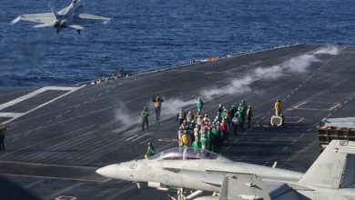 Photo of حاملة طائرات وسفن حربية أمريكية تتحرك باتجاه الخليج