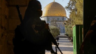 Photo of قوات الاحتلال تشدد إجراءاتها في محيط القدس لمنع الوصول للأقصى