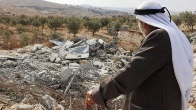 Photo of الاحتلال يهدم منزلًا في صور باهر ويستولي على شاحنات بالعيزرية