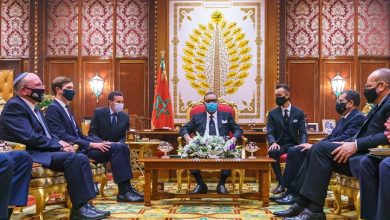 Photo of انتقادات واسعة لتوقيع العثماني اتفاق التطبيع مع إسرائيل