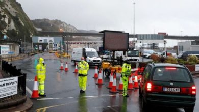 Photo of بريطانيا معزولة عن أوروبا بسبب المخاوف من السلالة الجديدة لكورونا