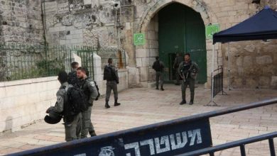 Photo of الاحتلال يعتقل مقدسيا جريحا أثناء خروجه من الأقصى