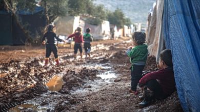 Photo of سوريا.. نازحو “مدن الطين” يطالبون بتحويلها لأماكن صالحة للعيش