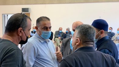 Photo of قرارات الاجتماع الطارئ في كفر قرع: إضراب شامل وحداد 3 أيام ومقاطعة حملة السلاح وعصابات الإجرام