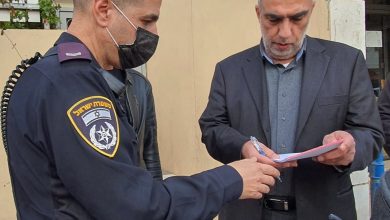 Photo of الشرطة الإسرائيلية تسلم الشيخ كمال خطيب دعوة للتحقيق