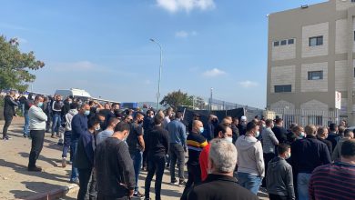 Photo of طمرة: المئات يحتشدون امام مبنى الشرطة تنديدًا بالعنف وتواطؤ الشرطة