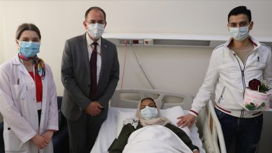 Photo of تركيا.. شاب سوري “يهدي كبده” لوالدته في عيد ميلادها