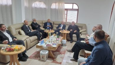 Photo of وفد من القضاة الشرعيين يهنؤون القيادي سليمان أحمد اغبارية بالسلامة