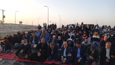 Photo of المئات يشاركون في الافطار الرمضاني امام سجن ريمون تضامنًا مع الشيخ رائد صلاح