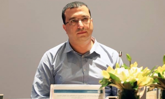  الدكتور مهند مصطفى،