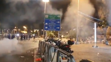 Photo of القدس تنتفض .. عشرات الإصابات بمواجهات باب العامود