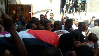 Photo of جماهير الخليل تشيّع جثمان الشهيد عبيدة جوابرة