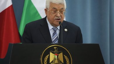 Photo of قلق إسرائيلي من “اهتزاز” كرسي عباس وتنامي خصوماته في فتح