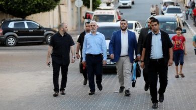 Photo of محلل إسرائيلي: أي عار هذا الذي نعيشه.. السنوار تجول في شوارع غزة وتحدى إسرائيل باغتياله ورسائله بكل اتجاه