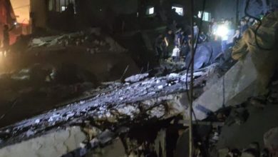 Photo of مجزرة الشاطئ.. الطيران الاسرائيلي ينسف منزلًا ويقتل امرأتين و6 أطفال