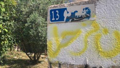 Photo of أهالي الشيخ جراح: لا حق للمستوطنين بأرضنا وسنواصل الدفاع عنها